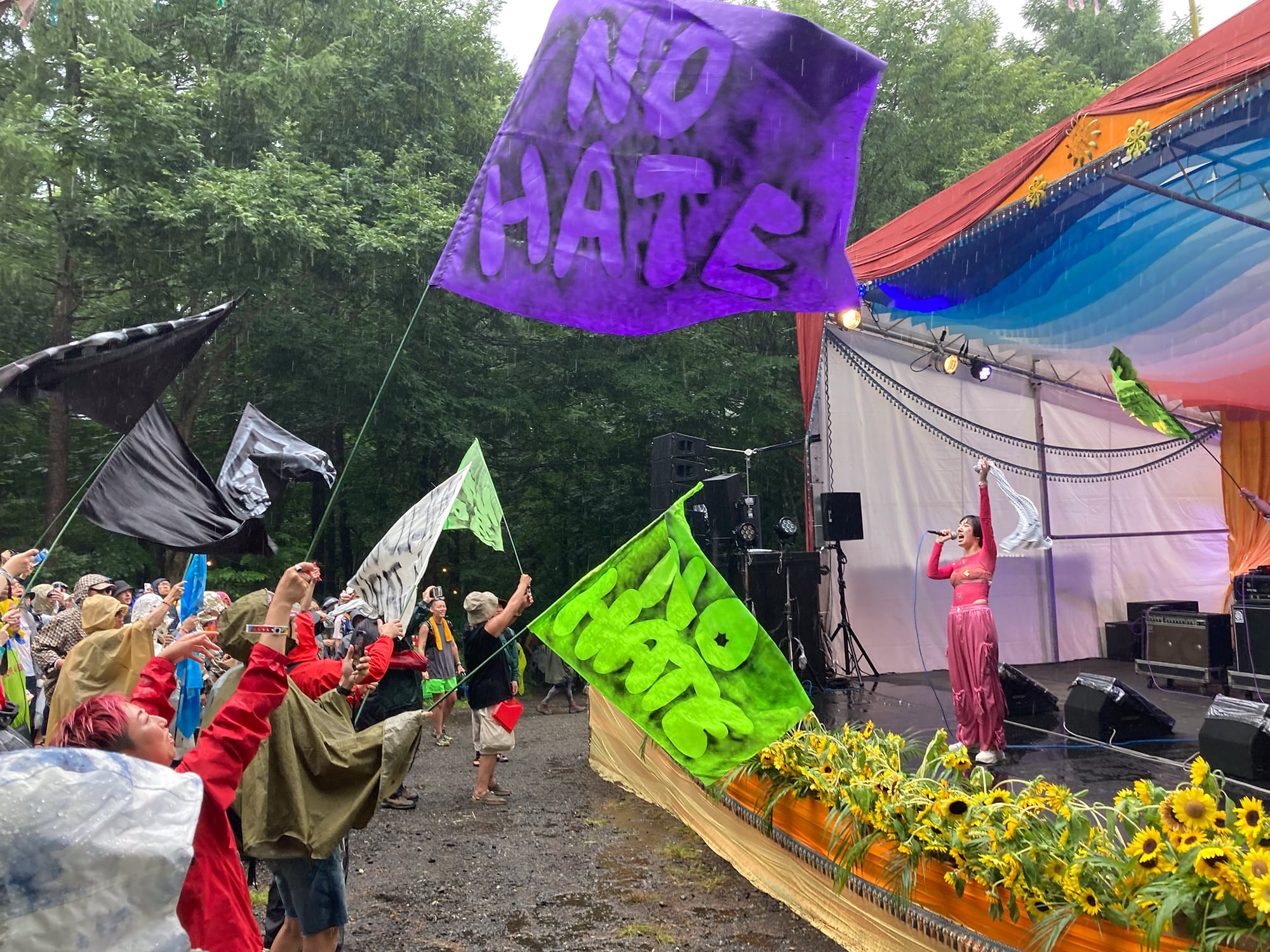 The Atomic Cafe LIVE&TALK